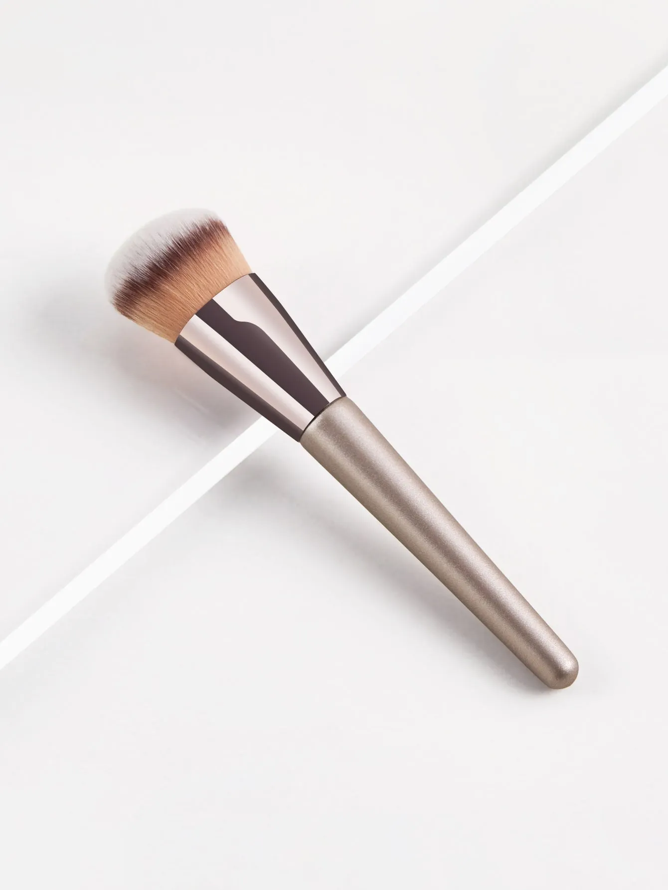 1pc Foundation Brush