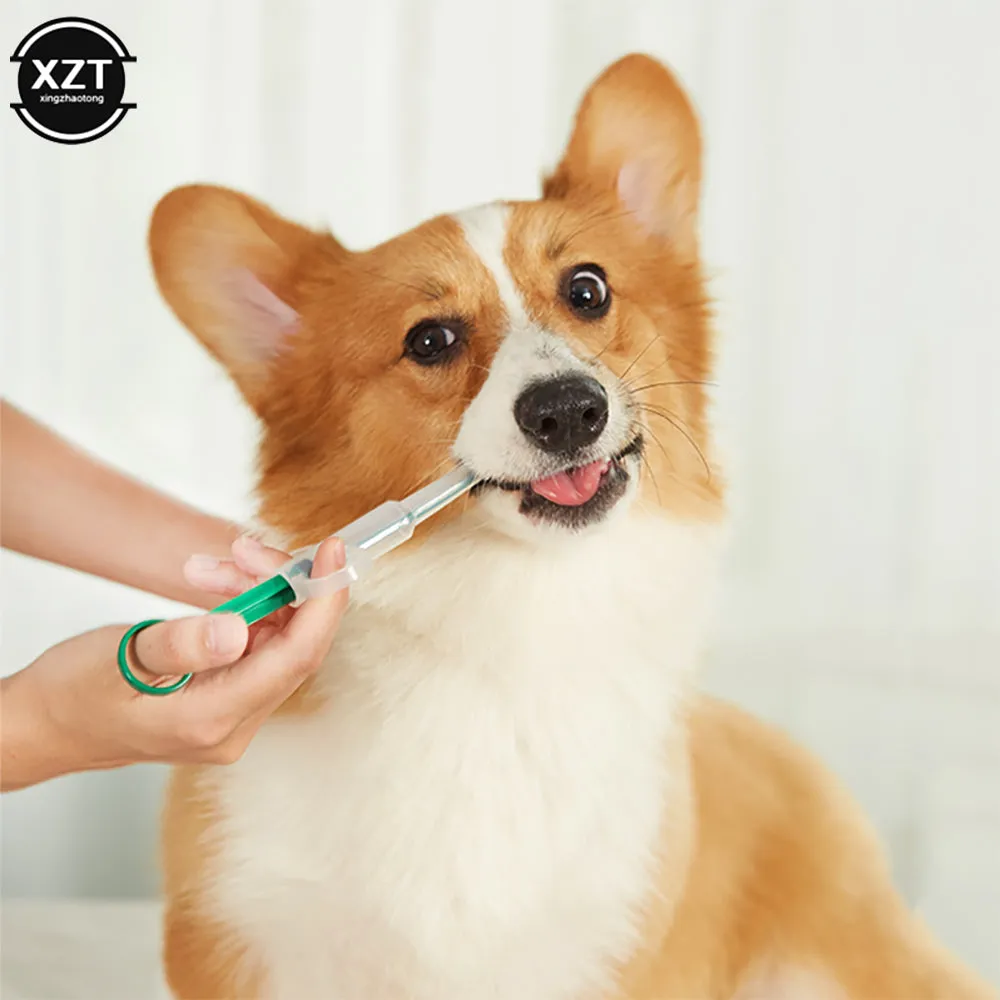 Pet Syringe Push Dispenser for medicine.